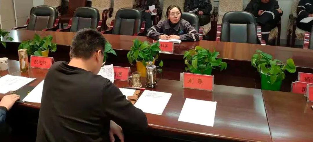 KY平台|西北碳化硅|绿碳化硅|黑碳化硅|碳化硅微粉|碳化硅颗粒|炼钢用碳化硅