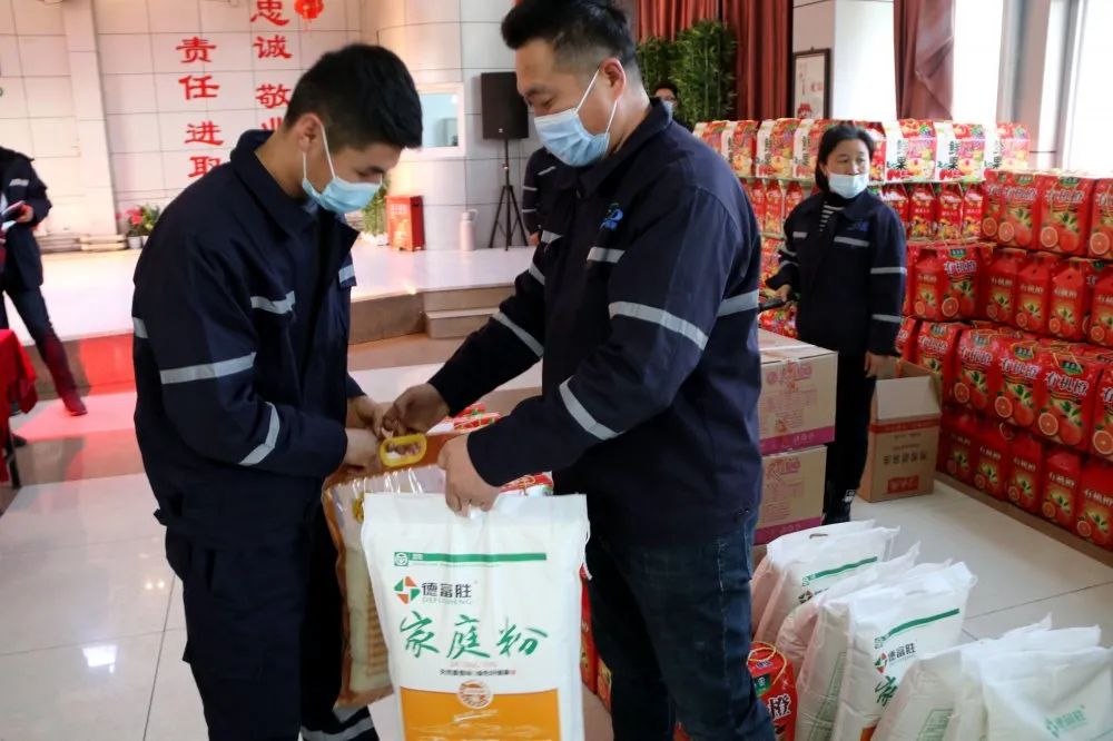 KY平台|西北碳化硅|绿碳化硅|黑碳化硅|碳化硅微粉|碳化硅颗粒|炼钢用碳化硅