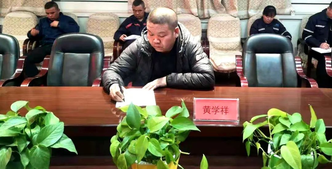 KY平台|西北碳化硅|绿碳化硅|黑碳化硅|碳化硅微粉|碳化硅颗粒|炼钢用碳化硅