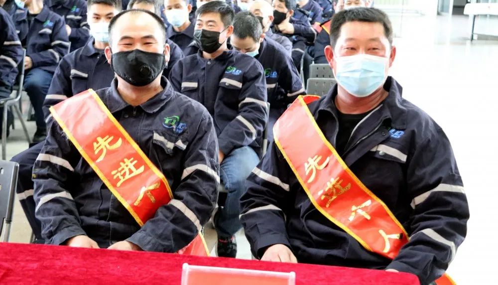 KY平台|西北碳化硅|绿碳化硅|黑碳化硅|碳化硅微粉|碳化硅颗粒|炼钢用碳化硅