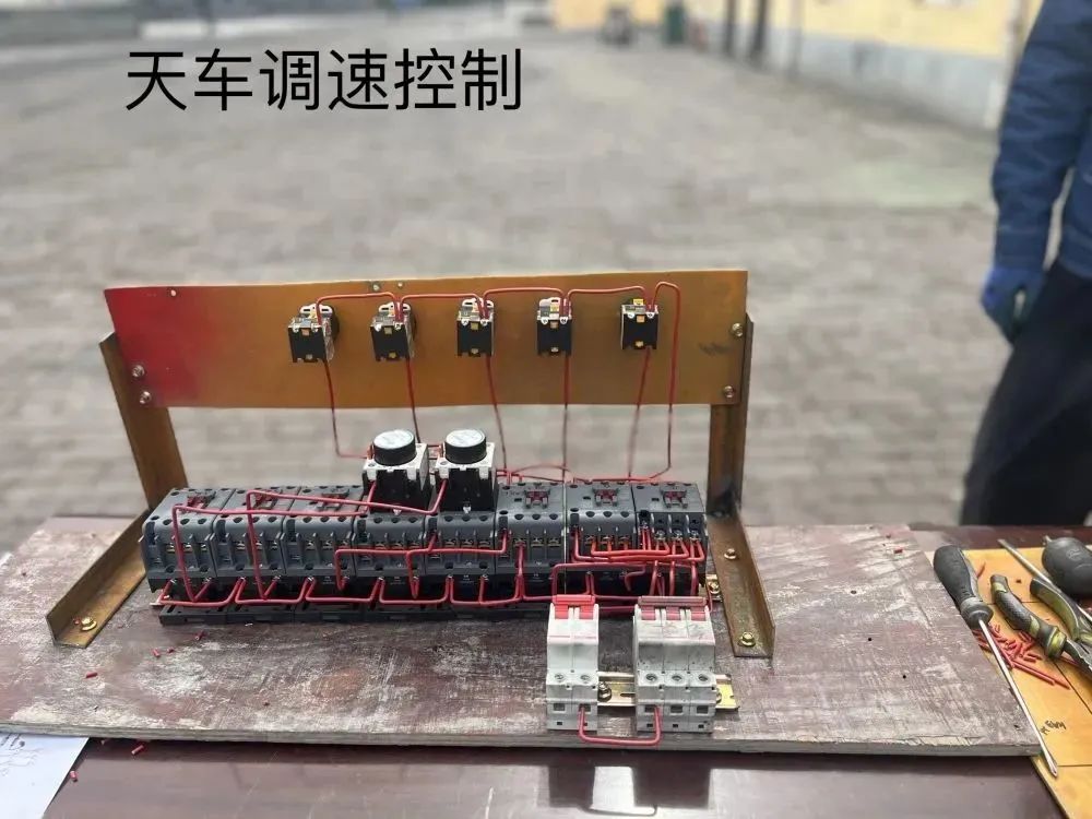 KY平台|西北碳化硅|绿碳化硅|黑碳化硅|碳化硅微粉|碳化硅颗粒|炼钢用碳化硅