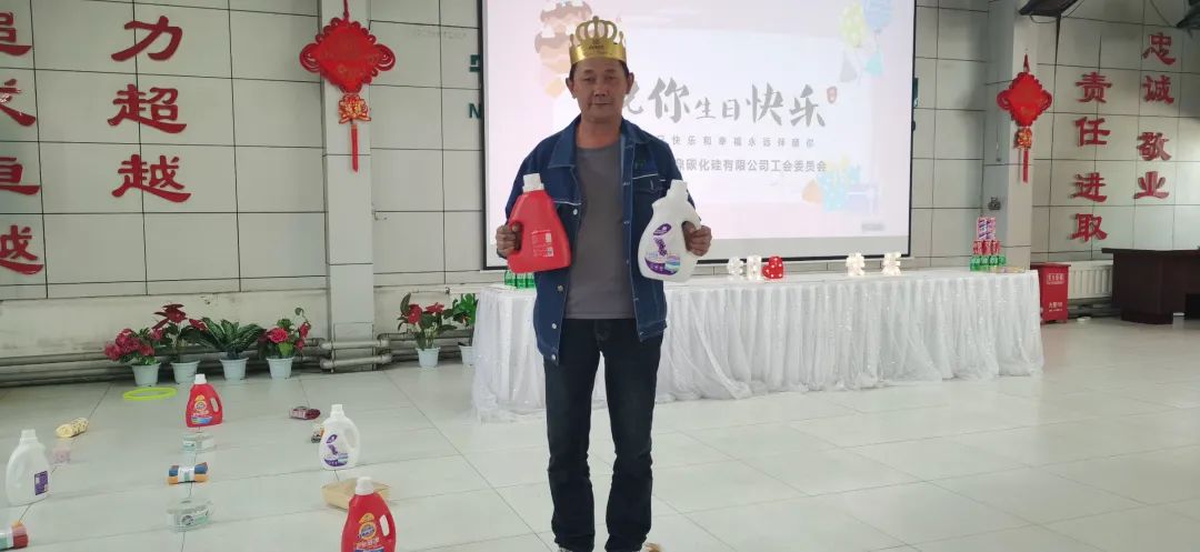 KY平台|西北碳化硅|绿碳化硅|黑碳化硅|碳化硅微粉|碳化硅颗粒|炼钢用碳化硅