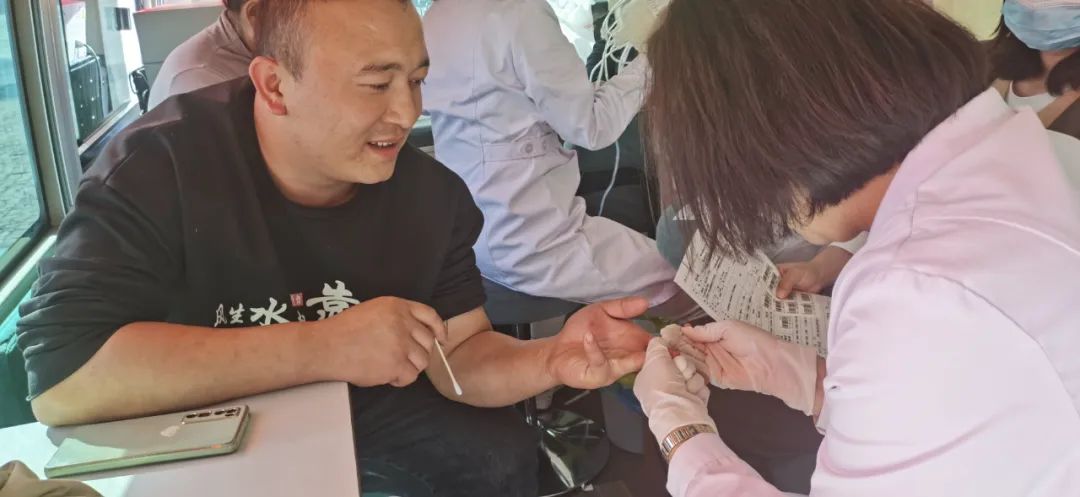 KY平台|西北碳化硅|绿碳化硅|黑碳化硅|碳化硅微粉|碳化硅颗粒|炼钢用碳化硅