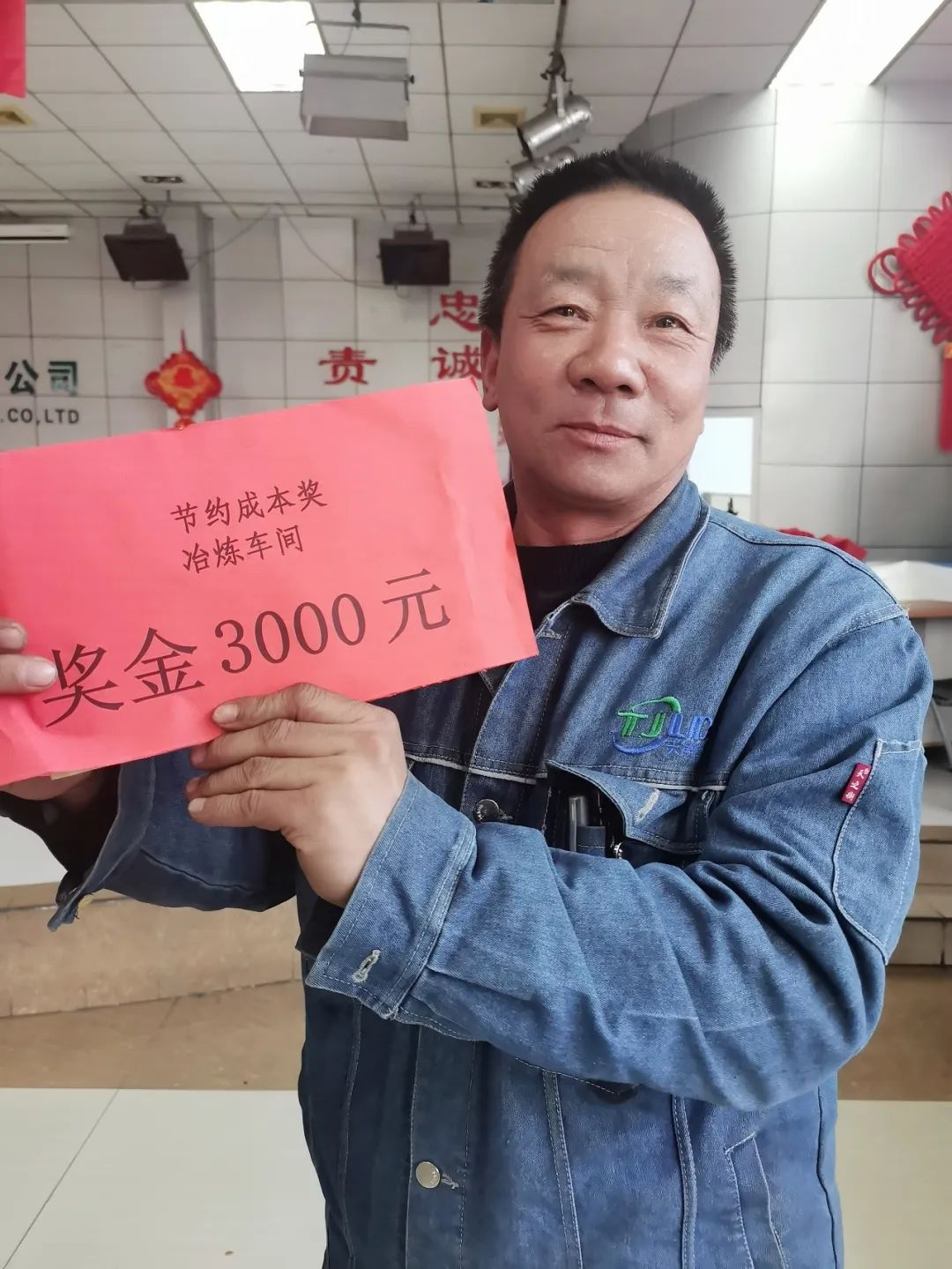 KY平台|西北碳化硅|绿碳化硅|黑碳化硅|碳化硅微粉|碳化硅颗粒|炼钢用碳化硅