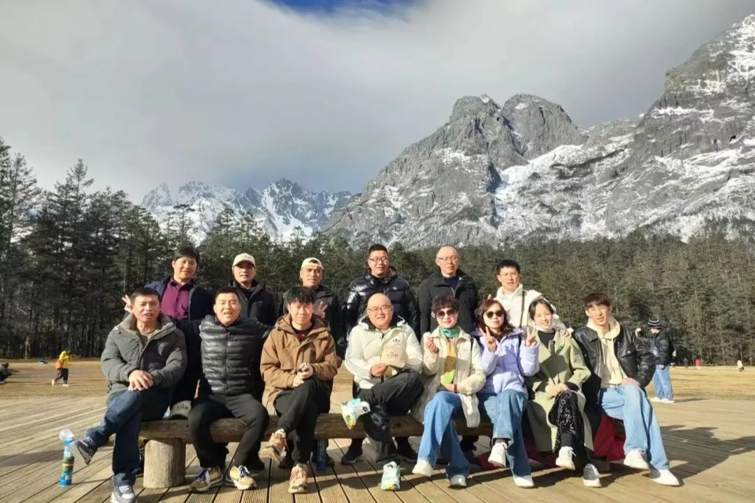 KY平台|西北碳化硅|绿碳化硅|黑碳化硅|碳化硅微粉|碳化硅颗粒|炼钢用碳化硅