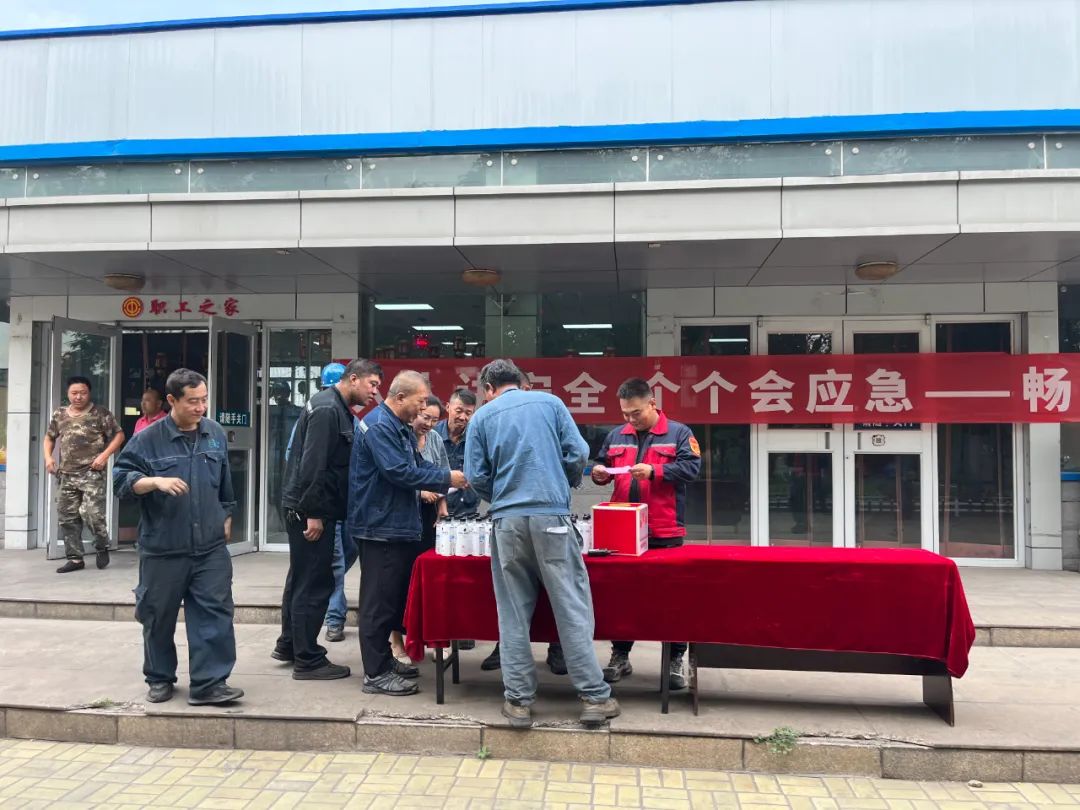 KY平台|西北碳化硅|绿碳化硅|黑碳化硅|碳化硅微粉|碳化硅颗粒|炼钢用碳化硅